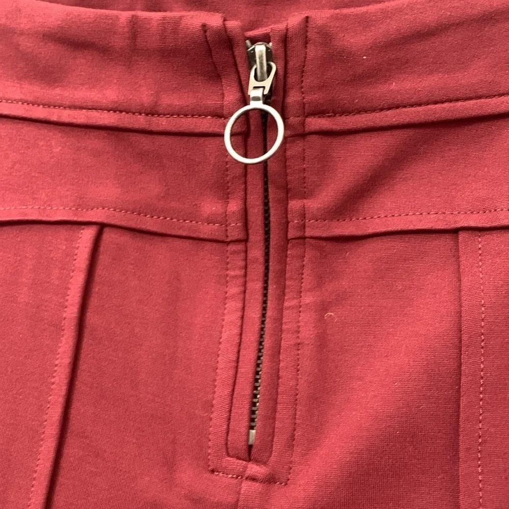 Women’s Free People Burgundy Flare Pants Size 2 EUC‎